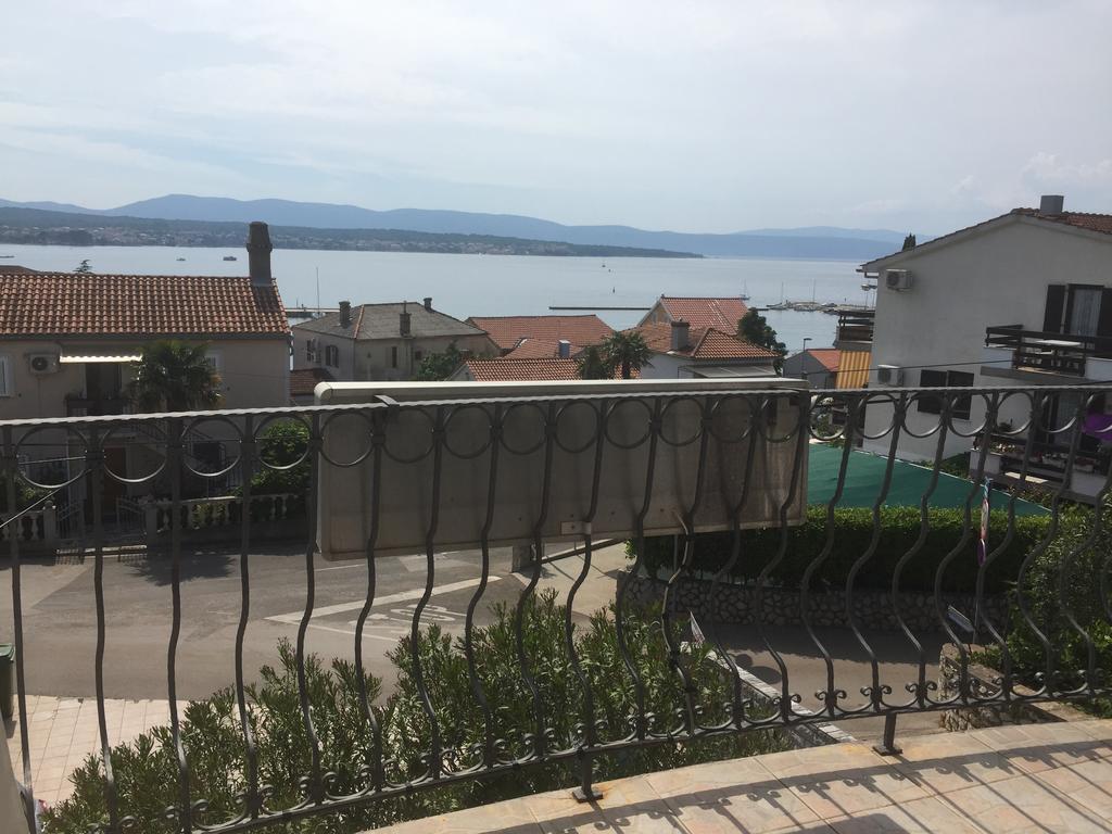 Apartments Antonia Malinska Exterior photo